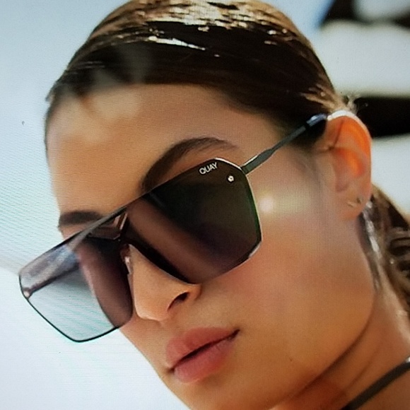 1 left ! QUAY Stargazer sunnies - Picture 7 of 7